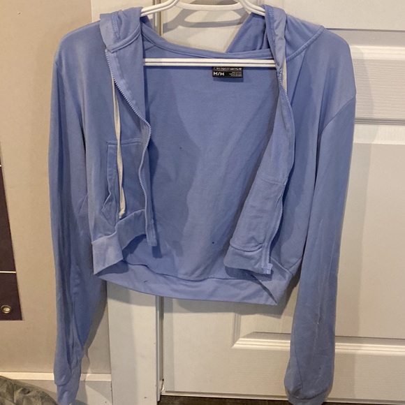 All medium clothes - Picture 6 of 10